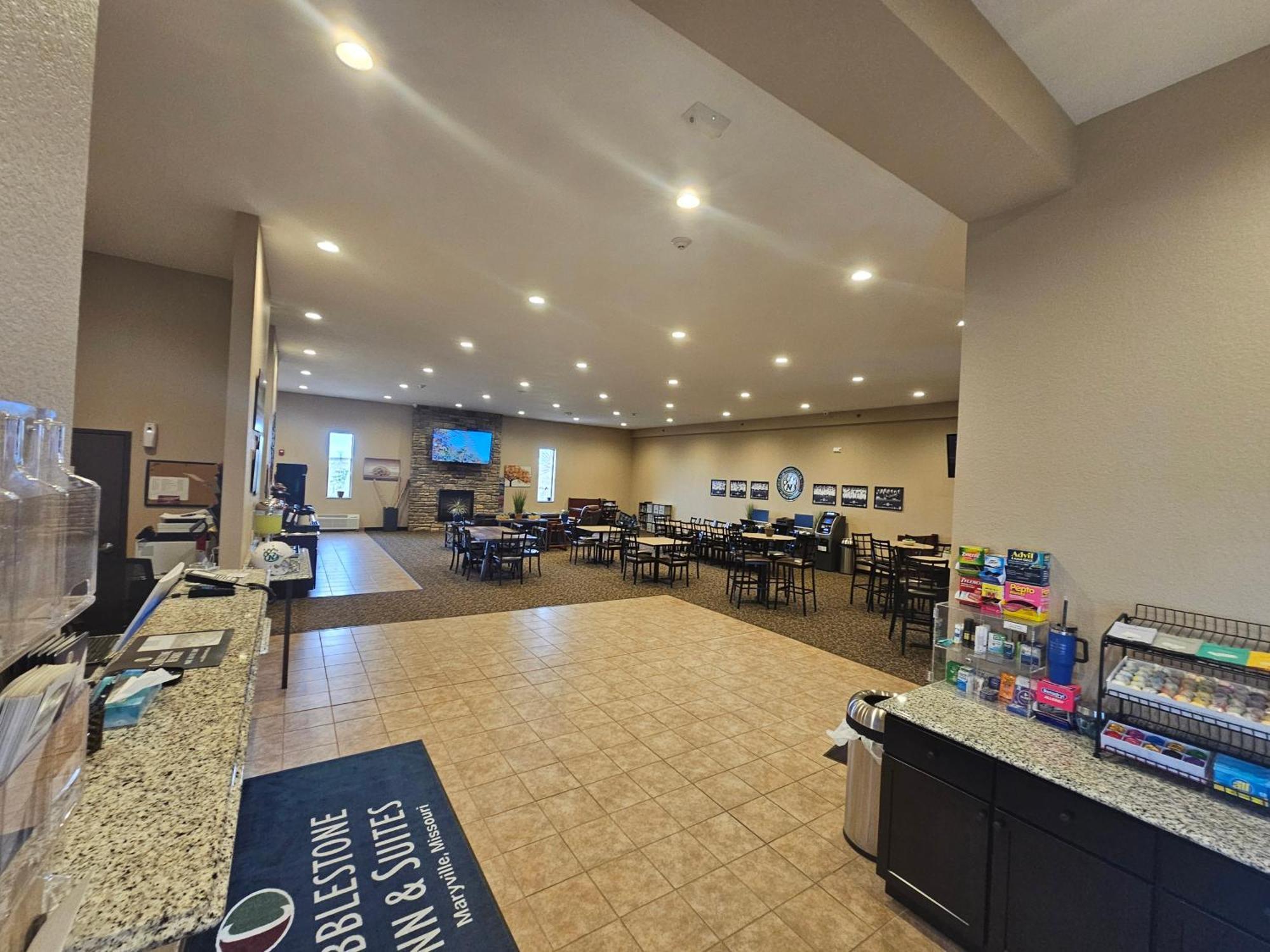 Cobblestone Inn & Suites Maryville Exterior foto